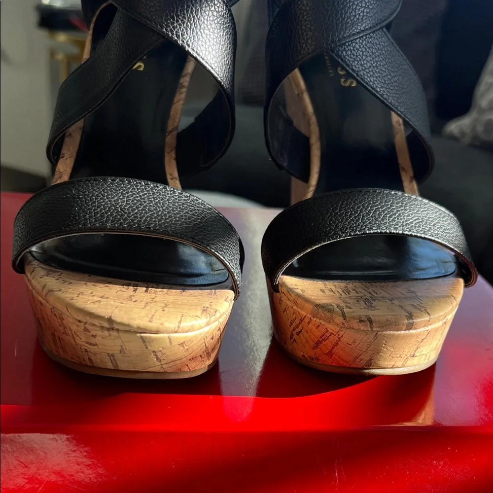 Guess Black and Tan Platform Sandals